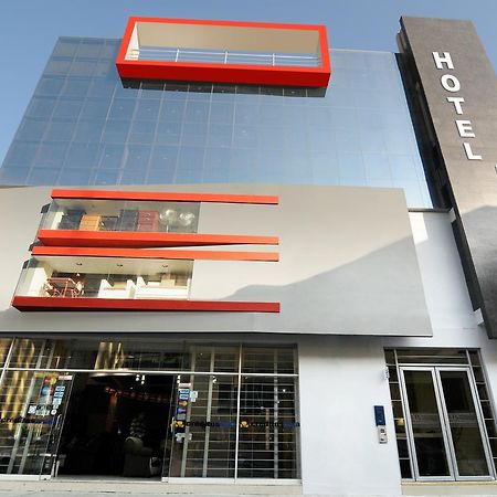 Hotel Plaza Sullana Exterior foto
